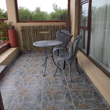 A1 Kynaston Self Catering Or Bed And Breakfast Jeffreys Bay Exterior foto